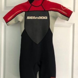 Seadoo wet suit size 8 in children's
